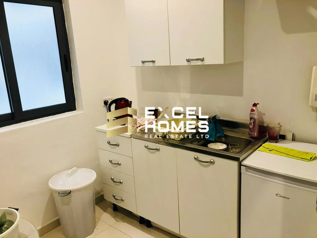 Spacious Office in Msida with Modern Finishes - Main View