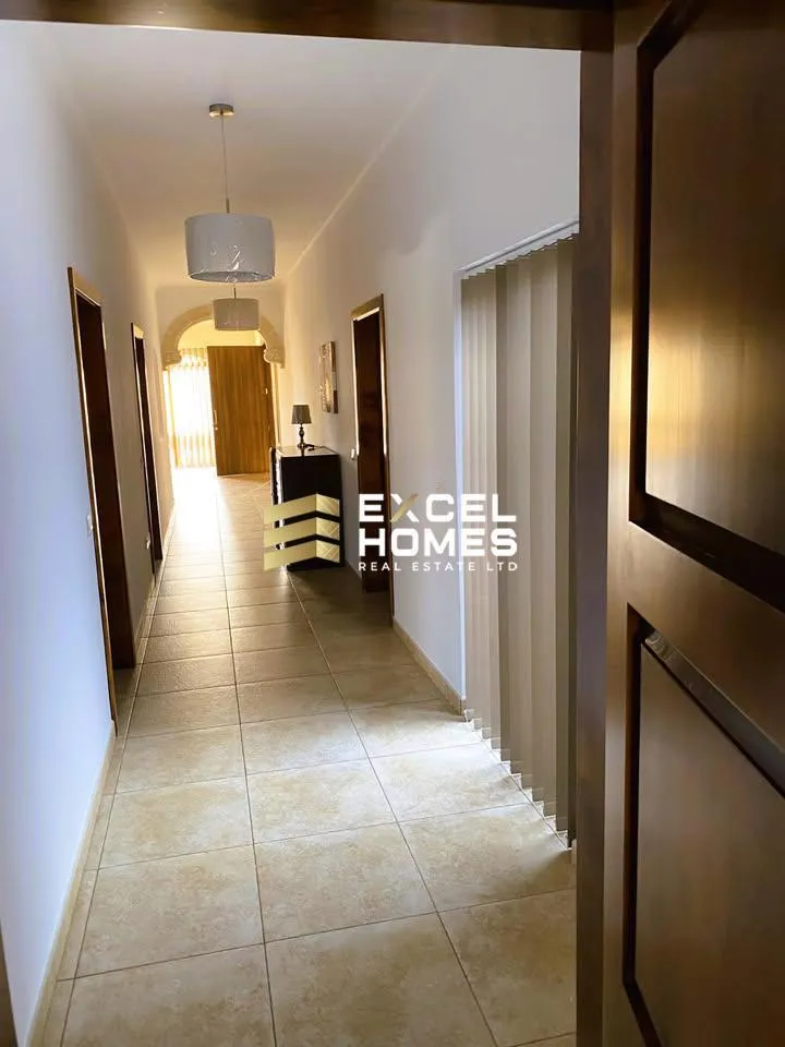 Luxurious 3 Bedroom Apartment in Attard with Air Conditioning - View 3