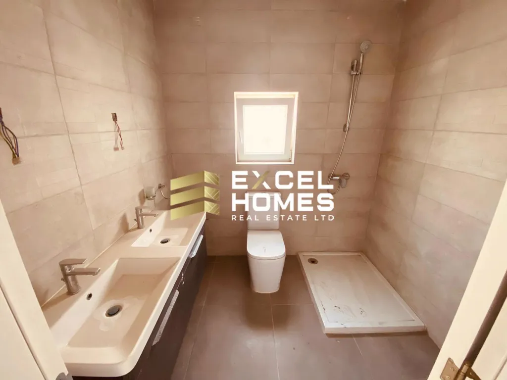 Spacious 2 Bedroom Apartment in Attard with Private Pool - View 3