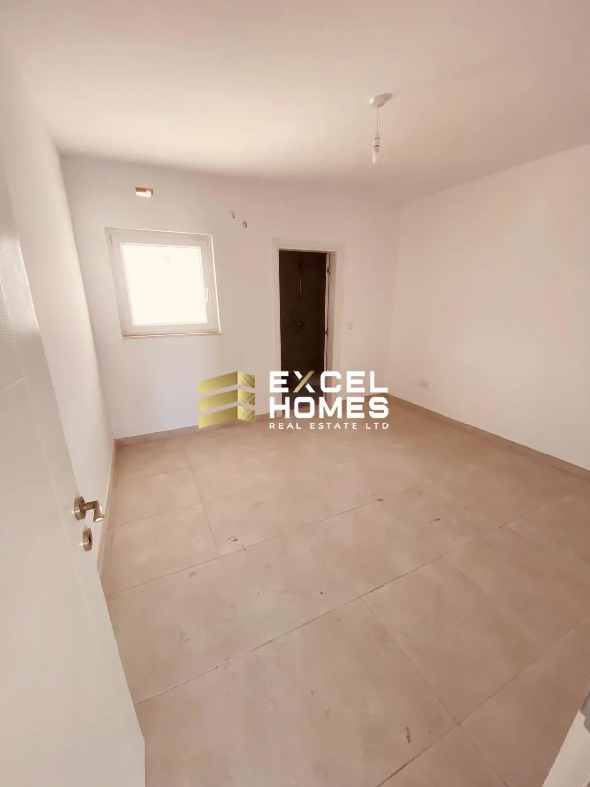 Spacious 2 Bedroom Apartment in Attard with Private Pool - View 4