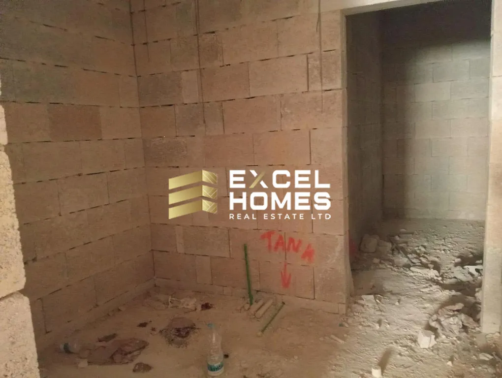 Luxurious 3 Bedroom Maisonette in Mosta with Ensuite - View 3