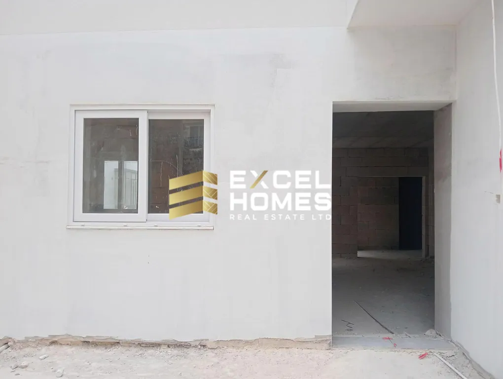 Luxurious 3 Bedroom Maisonette in Mosta with Ensuite - View 4