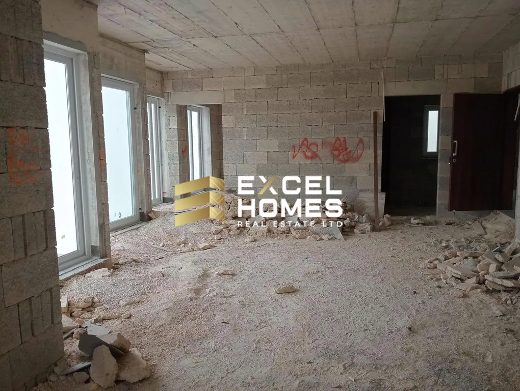 Luxurious 2 Bedroom Penthouse in Mosta with Private Pool - View 2