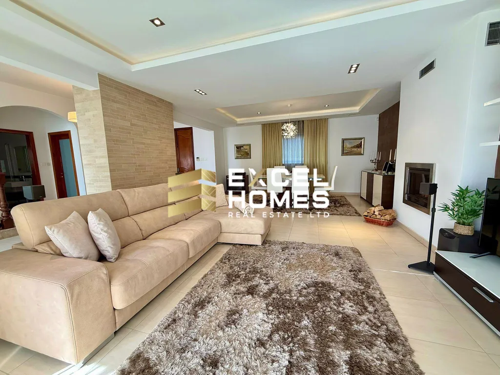 Luxurious 4 Bedroom Villa in Attard with Pool and Garage - View 4