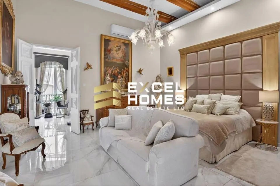 Luxurious 3 Bedroom Townhouse in Qormi with Private Pool and Large Terrace - View 2