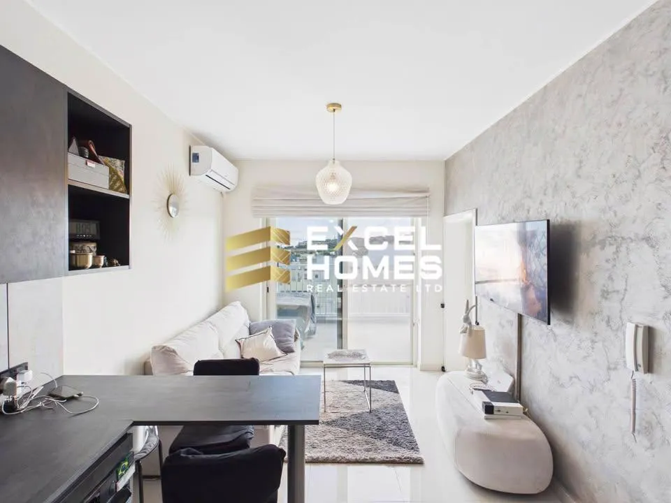 Luxurious 1 Bedroom Penthouse in Pieta with Large Terrace - View 4